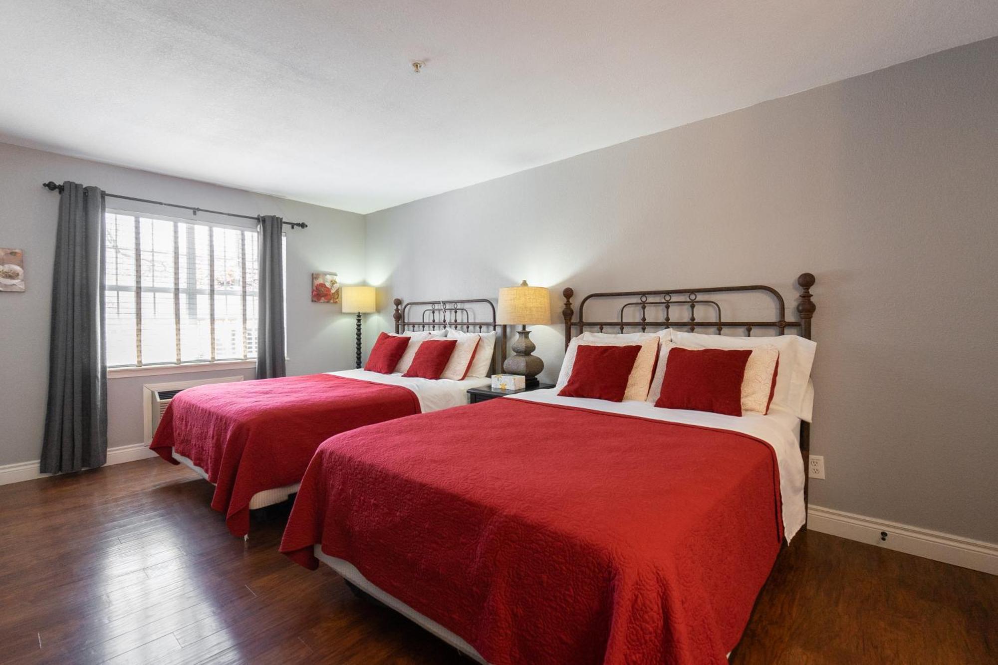 2Br Walk-In Condo - Near The 76 Strip - Free Wifi - Pool - Free Tickets Included - Clb-3 Branson Luaran gambar