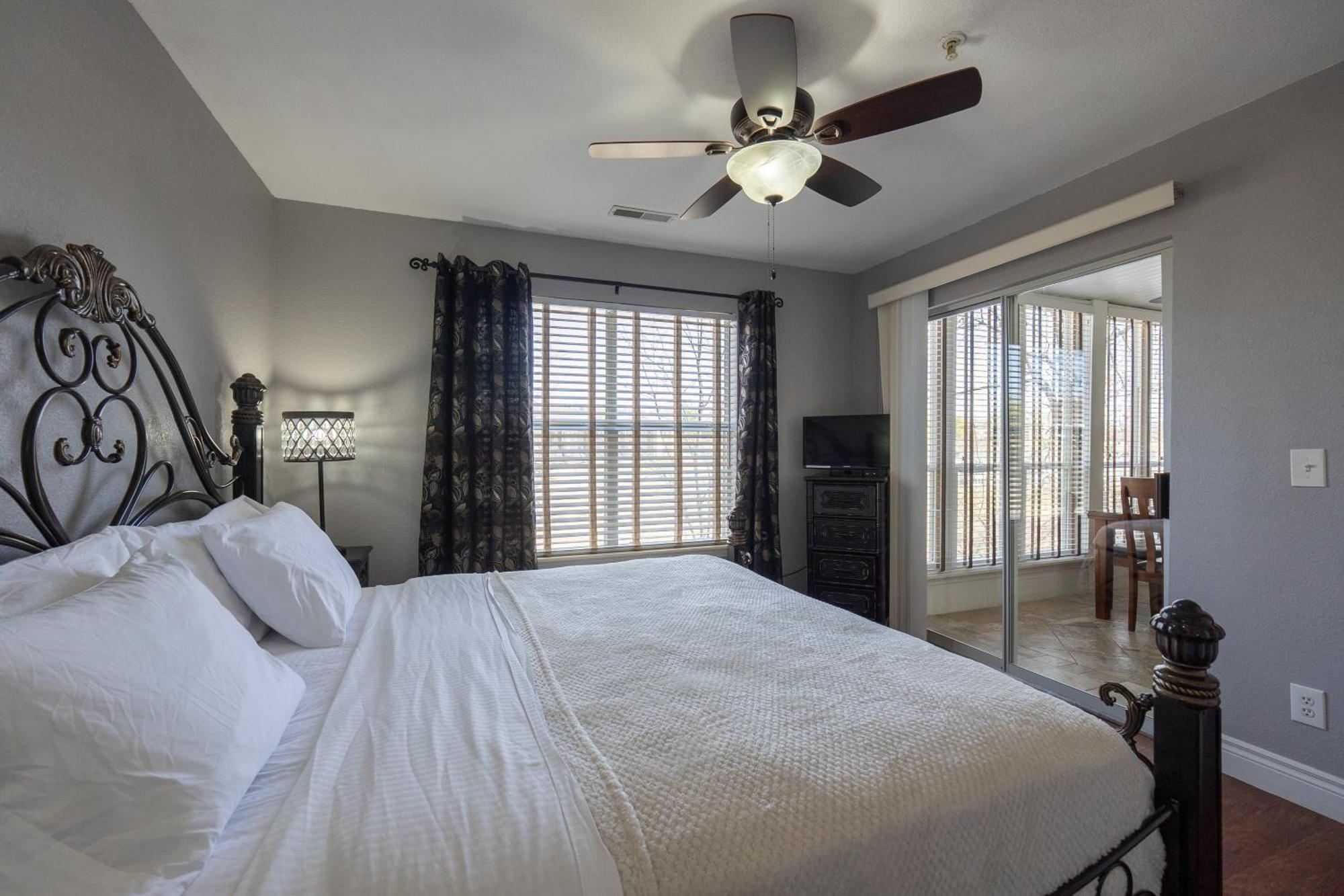 2Br Walk-In Condo - Near The 76 Strip - Free Wifi - Pool - Free Tickets Included - Clb-3 Branson Luaran gambar